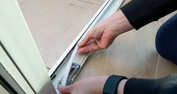 Garage Door Off Track Repair in Bayshore Gardens, FL