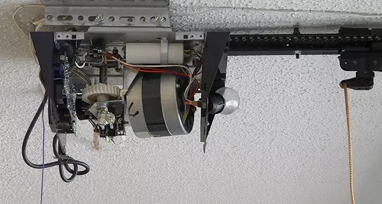 Emergency Garage Door Opener Repair in Bayshore Gardens, FL