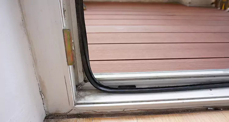 Why Choose Us for Leaking Sliding Glass Door Repair in Bayshore Gardens, FL?