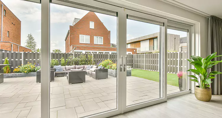 Best Sliding Screen Door Replacement Company in Bayshore Gardens, FL