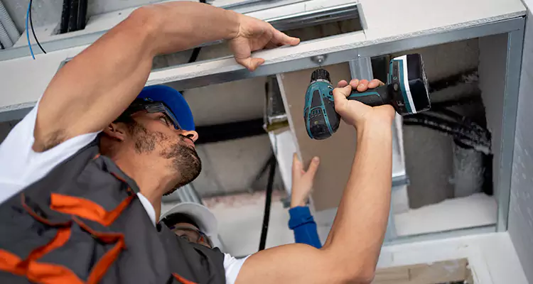 Emergency Overhead Door Repair in Bayshore Gardens, FL