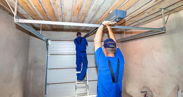 Garage Door Opener Technician in Bayshore Gardens, FL